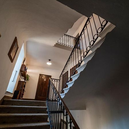 Casa Olmi Hotel Castiglione dʼIntelvi Eksteriør billede
