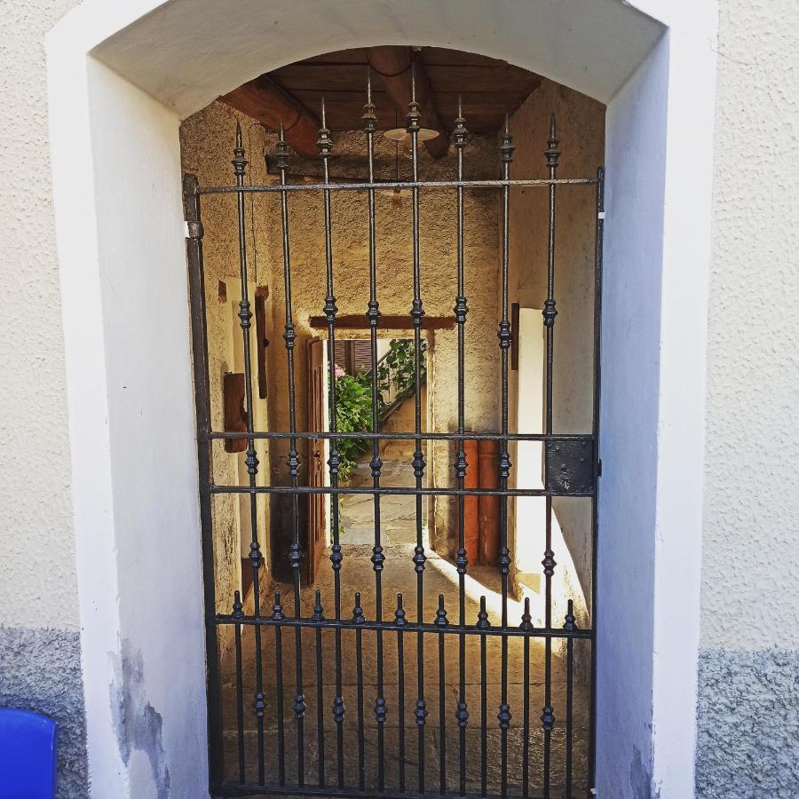 Casa Olmi Hotel Castiglione dʼIntelvi Eksteriør billede