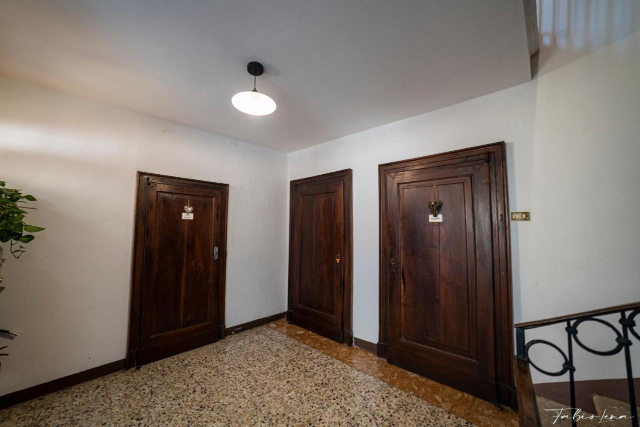 Casa Olmi Hotel Castiglione dʼIntelvi Eksteriør billede